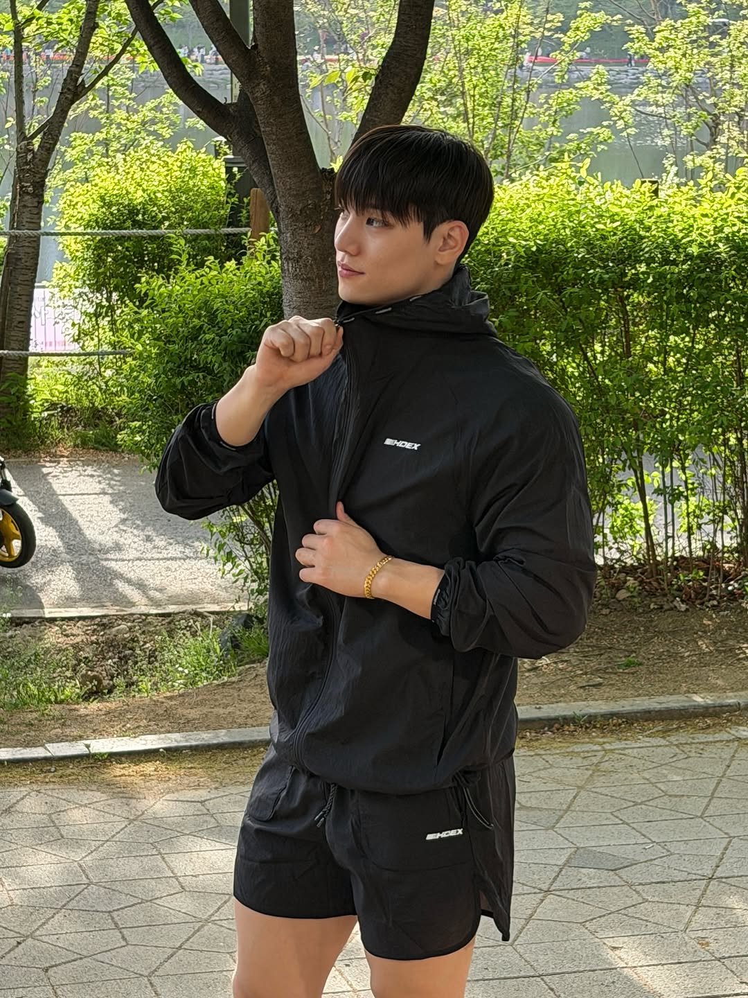 Photo shared by 임득균 on April 18, 2026 tagging @hdex__official. May be an image of sweatpants, sportswear, shorts, parka, jacket and text that says 'ENDEX жнееХ'.