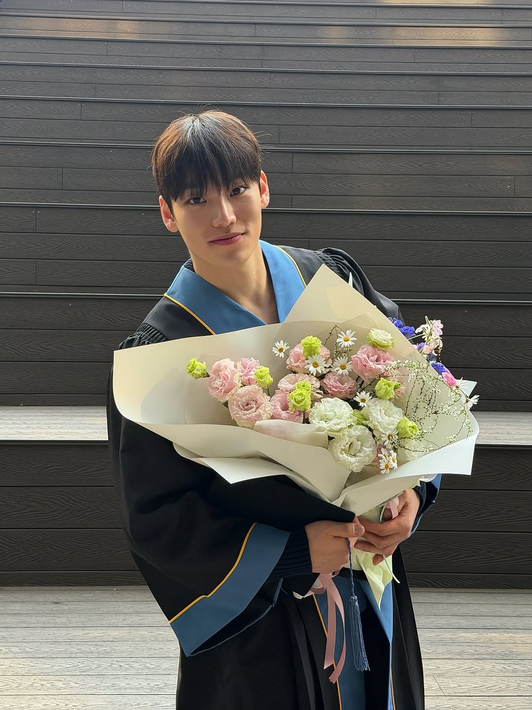 Photo by 임득균 on February 19, 2026. May be an image of prairie gentian, baby's-breath and text.