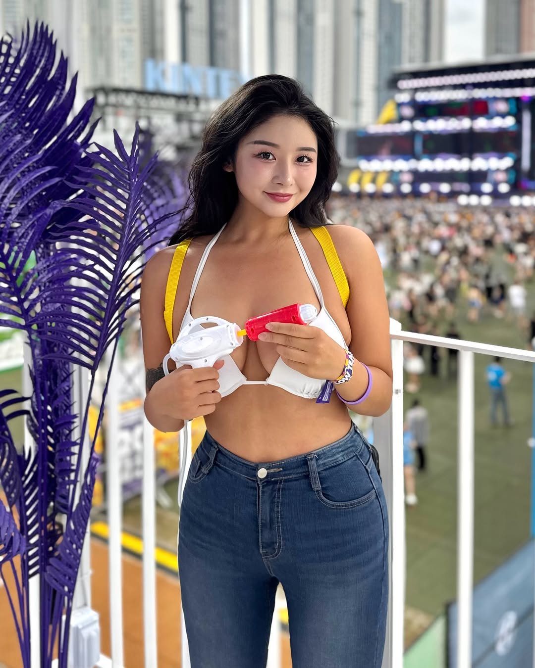 #광고 #SPRITE #WATERBOMB
#WATERBOMB2025 #스프라이트#스프라이트제로 #Chill #휘몰아칠상쾌함 #워터밤2025 #워터밤 #스프라이트워터밤 #몸매 #비키니몸매