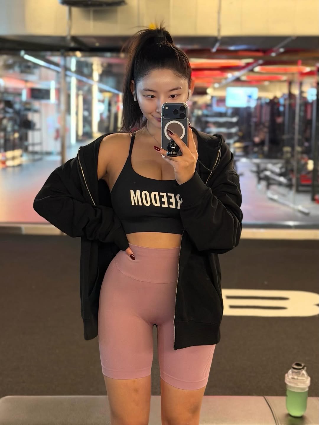 #헬스 #헬스타 #몸매 #몸매자랑
#운동하는여자 #공다혜 #강민경 #강민경골반
#골반