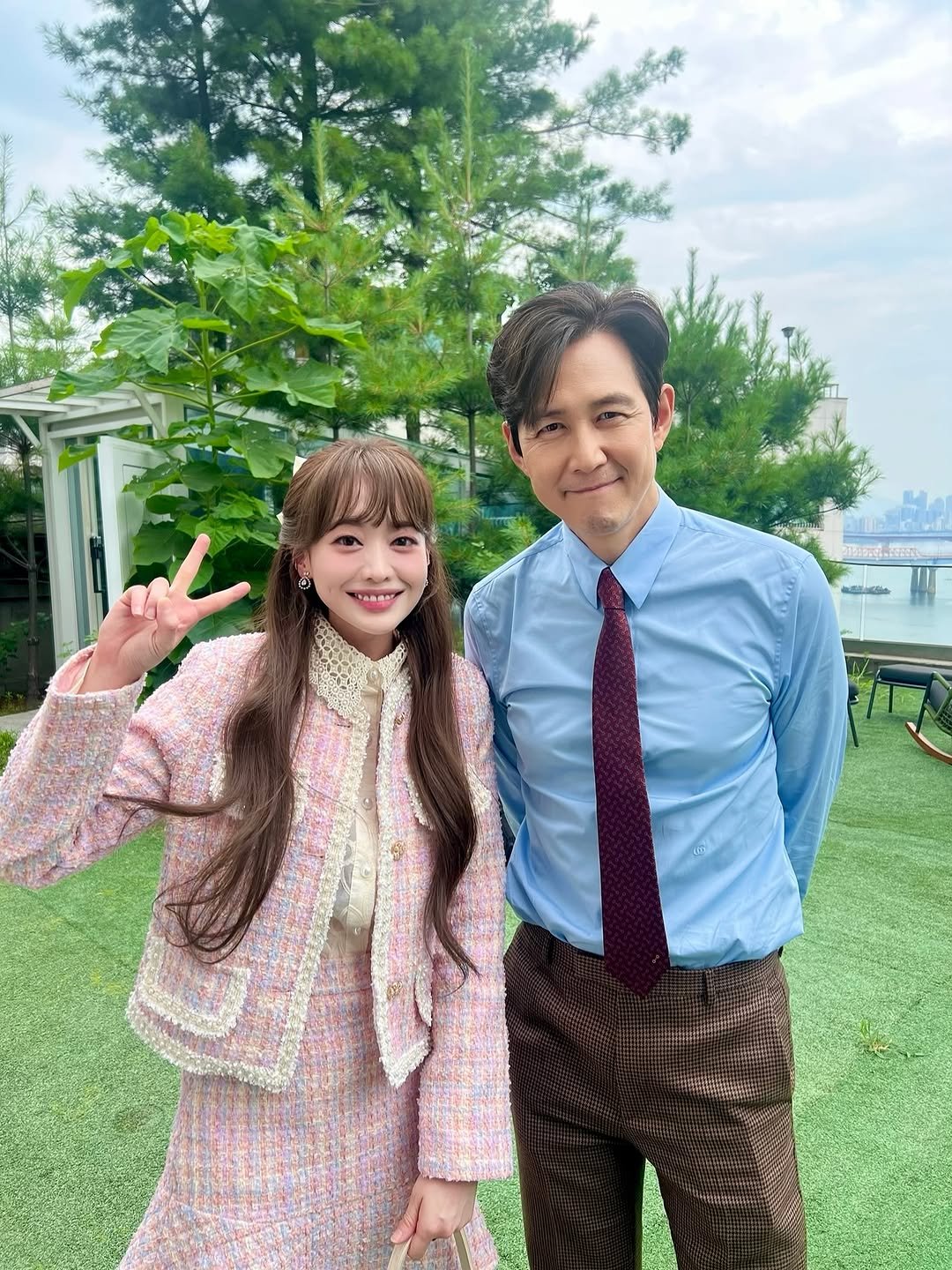 Photo shared by 나현영 on November 17, 2025 tagging @cln_company, @makeup_hanol, @tvn_drama, and @from_jjlee. May be an image of one or more people and text.