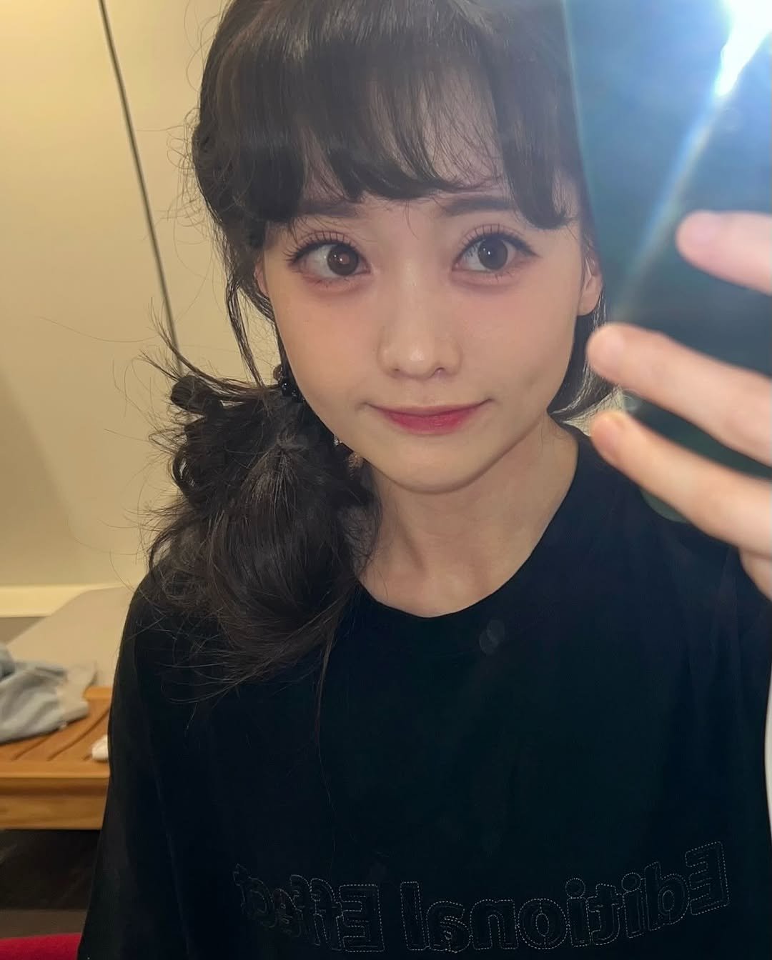 Photo shared by 나현영 on July 05, 2025 tagging @editionaleffect_official. May be a selfie of one or more people, hair, mirror and top.