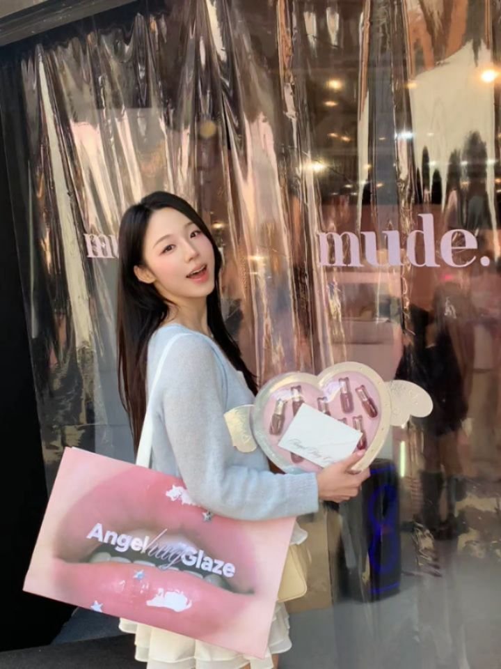 0cean_boutique 게시물 이미지: 핫하다 핫해.. 뮤드 팝업 인기 무슨일이에요?🩷

나도 뮤드를 사랑하지만..
오늘...