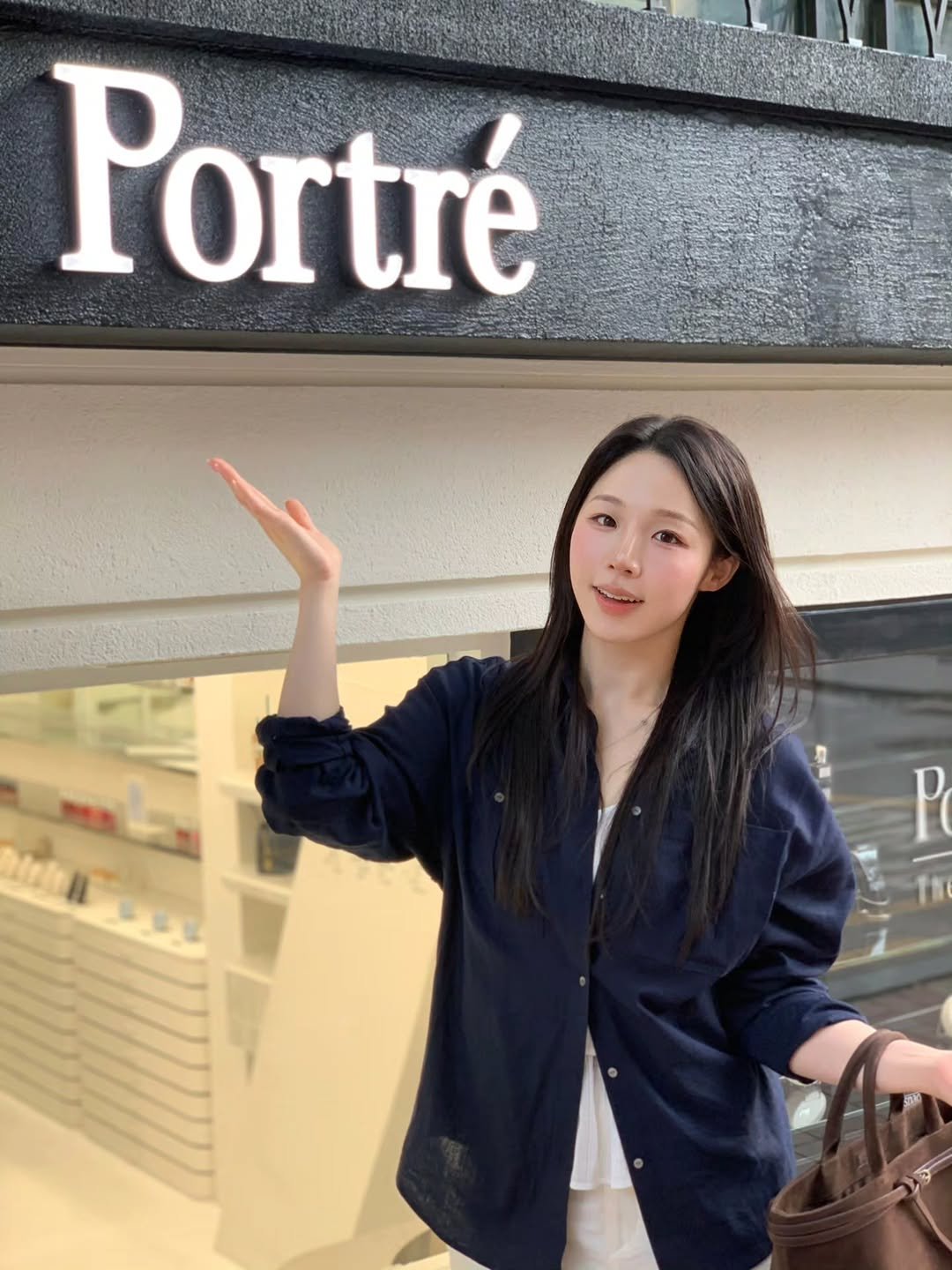 0cean_boutique 게시물 이미지: 포트레 & 아비에무아 아뜰리에 다녀왔어요..🤍
강민경님도 자만추했다는 호호
( 얼굴...