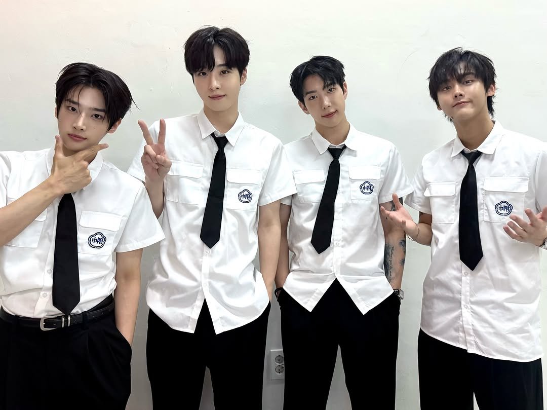 0nepact 게시물 이미지: [💙_#원팩트]

벌써 월요일이라니🥺
&♥는 주말 어떻게 보냈어??
이번 주도 밥...