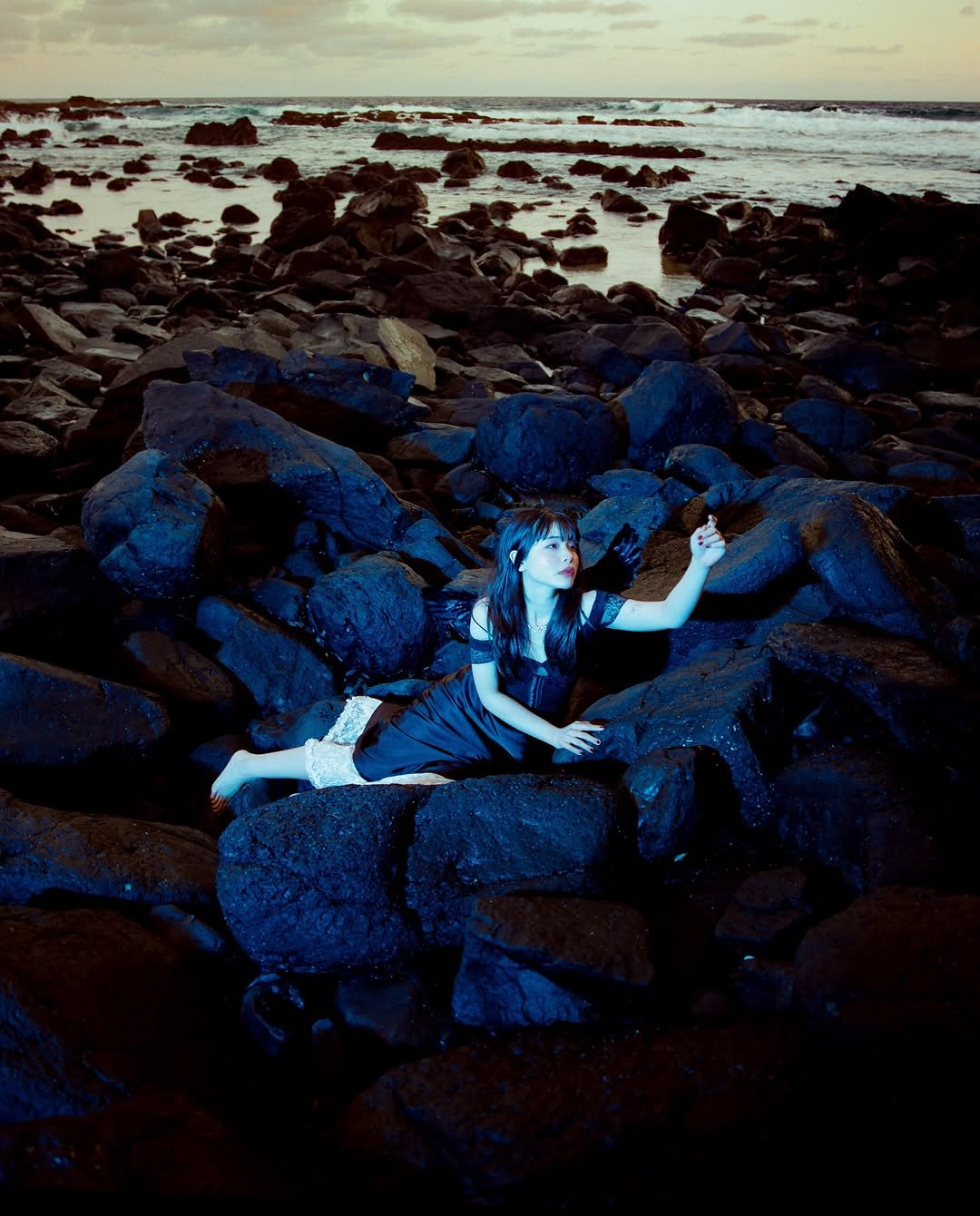 Photo shared by Joshua 魏 Nai on September 11, 2025 tagging @0ojin_, @hr.khisa, @jessegc_, @godox_global, @allpowersdirect_official, @cao_dinh_thien.art, @halidesupply, and @litemons.