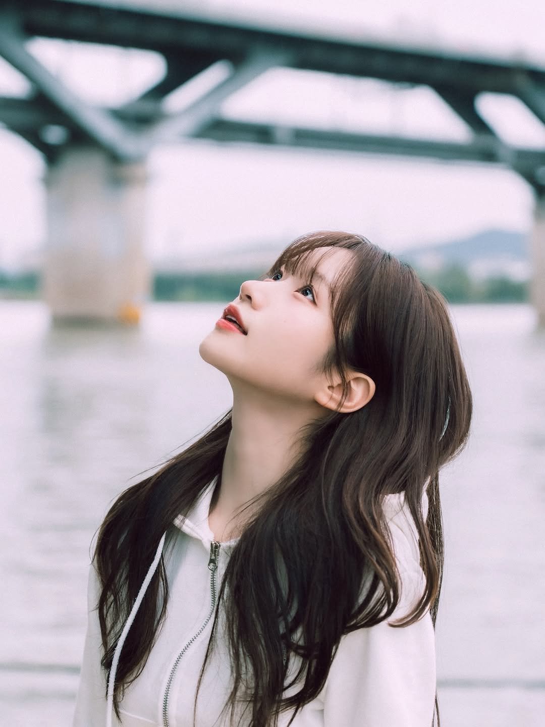 Photo shared by 이로아 on October 22, 2025 tagging @niji._film.