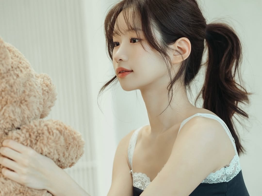 Photo shared by 이로아 on November 30, 2025 tagging @namu.pic_.