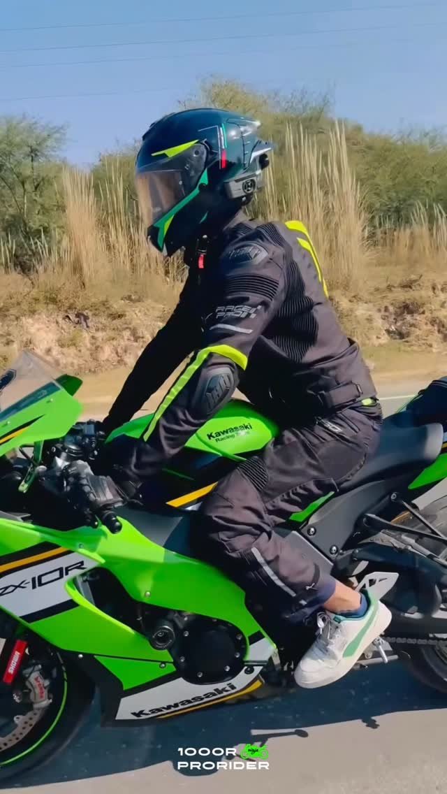 1000r_prorider 게시물 이미지: zx10r the dream bike #zx10r #ridewithkanhaiya...