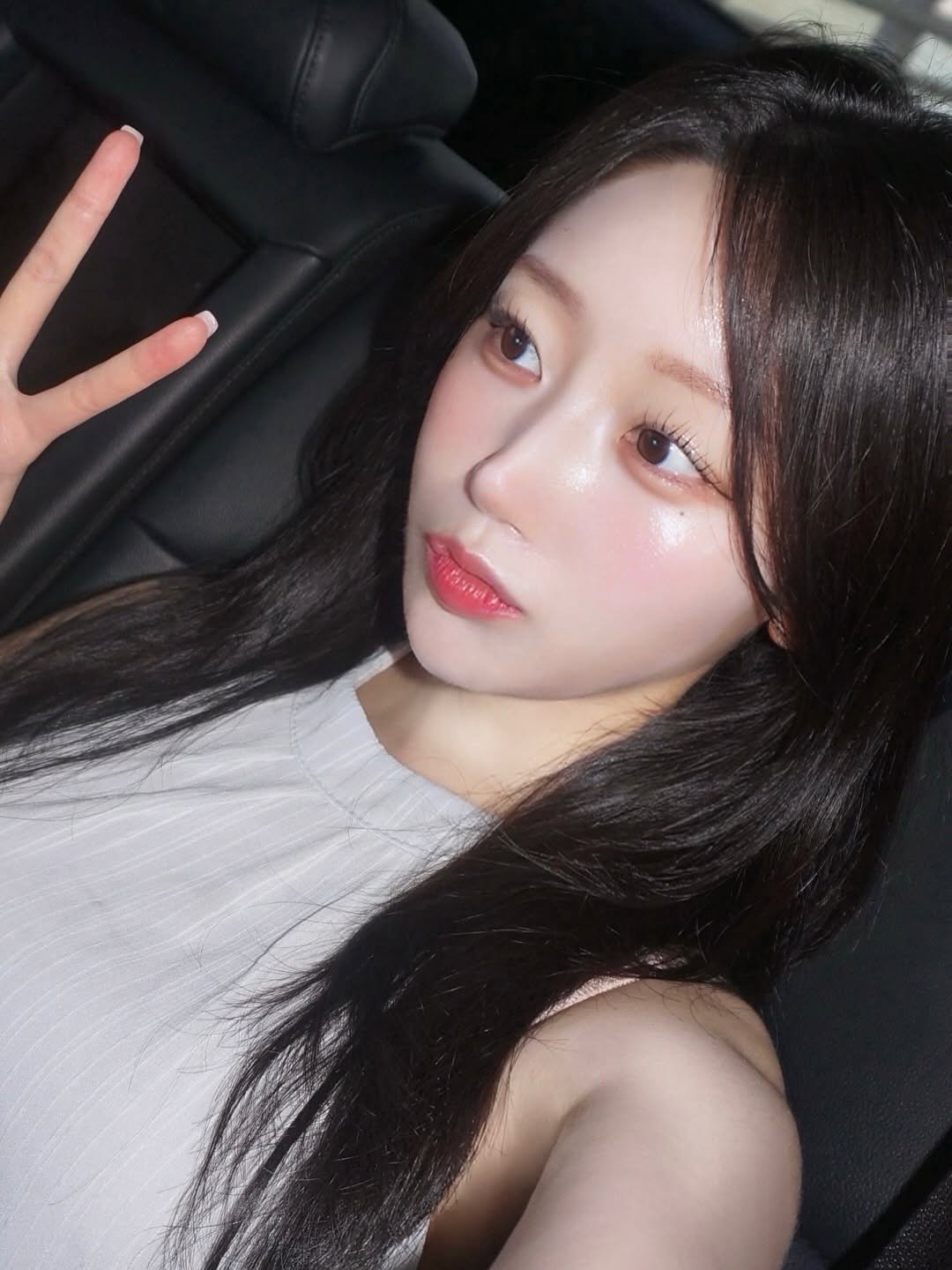11x__25 게시물 이미지: ✌🏻
