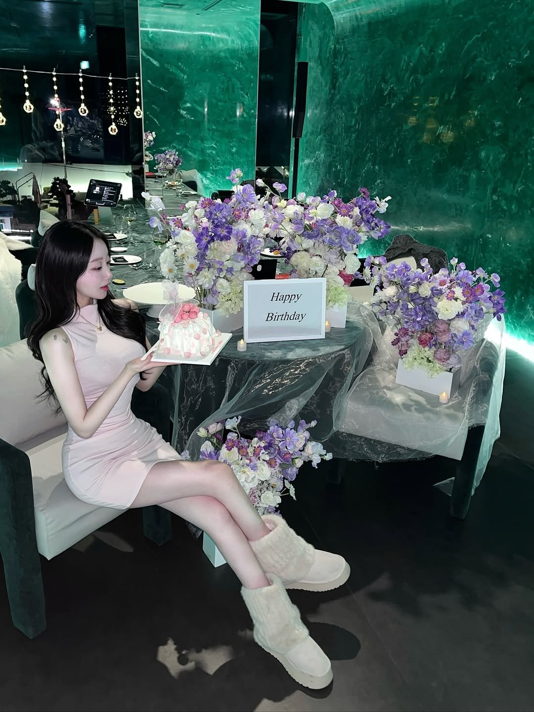 11x__25 게시물 이미지: 덕분에 행복했던 생일 🎂🎀🐰🤍