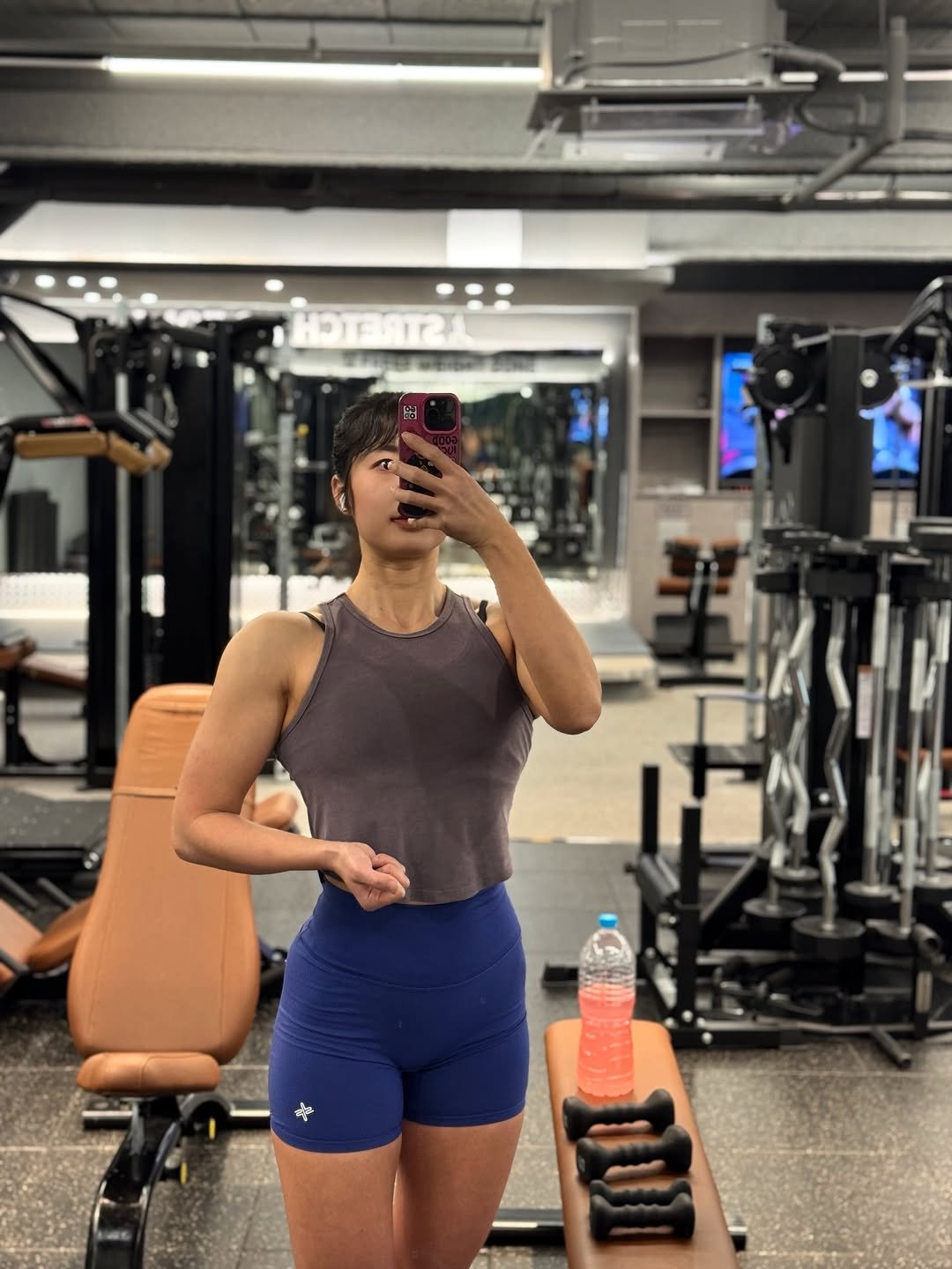 12ny_fit03 게시물 이미지: 때밀이 발판도 감성적으로 보이는 시점🌈

#울산 #울산pt #트레이너 #운동하는여자