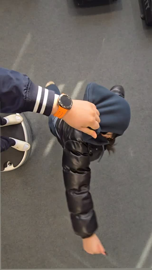 162_.peach 게시물 이미지: 2배속 아님
.
👨🏻:한번 해보께 달려봐 일단
👩🏻: 달려...