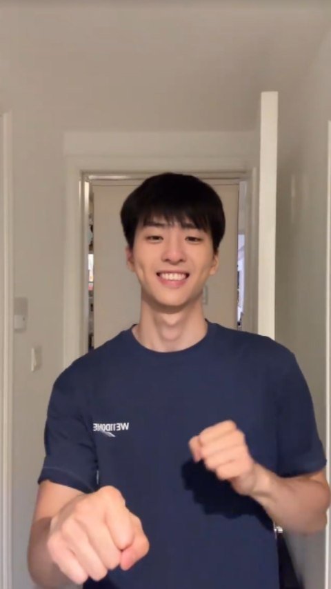 184.95cm 게시물 이미지: 1Y AGO 😱😆 #fyp