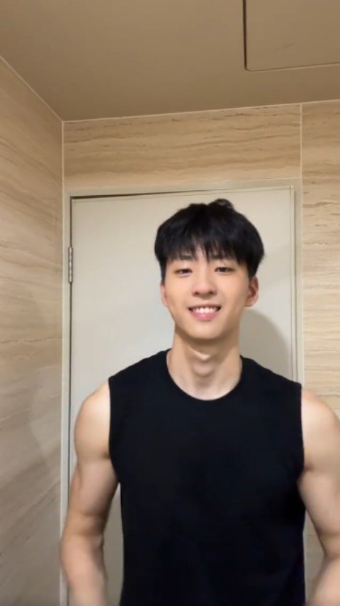 184.95cm 게시물 이미지: 春节快乐🧧🧨 #fyp