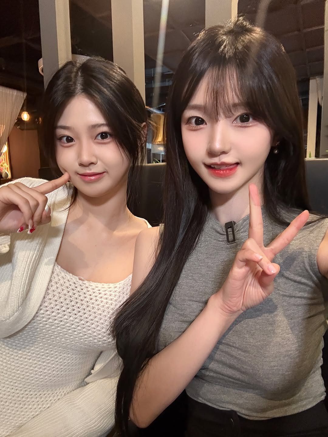 Photo shared by 박민정 ( PARK MIN JEONG ) 🇰🇷 on September 22, 2025 tagging @oljbll_. May be an image of 2 people, hair and text.