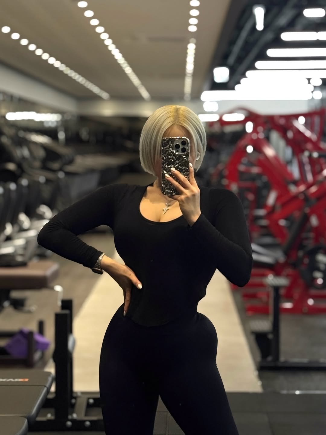 1__48cm 게시물 이미지: 12월은 머리를 좀 길러보겠어