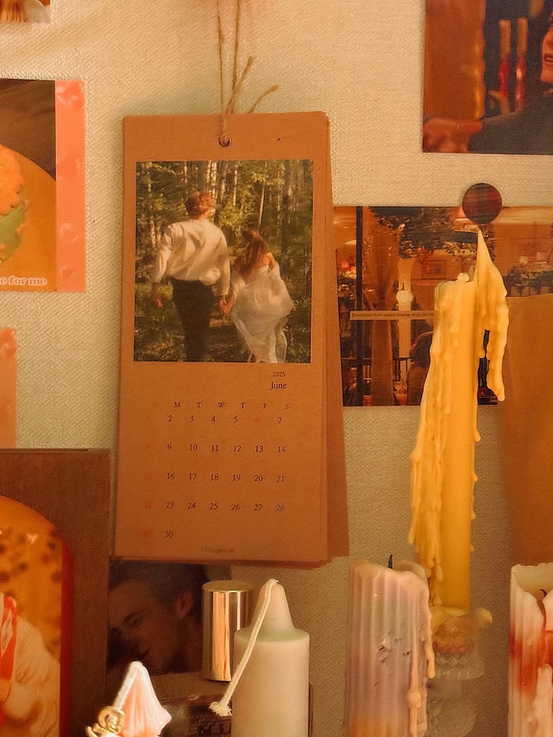 Photo shared by 𝐌𝐢𝐧𝐚 | 뷰티•시술 꿀팁 | 감성공유⑉♥ on May 29, 2025 tagging @vintagee.m_official. May be an image of wind chime and poster.