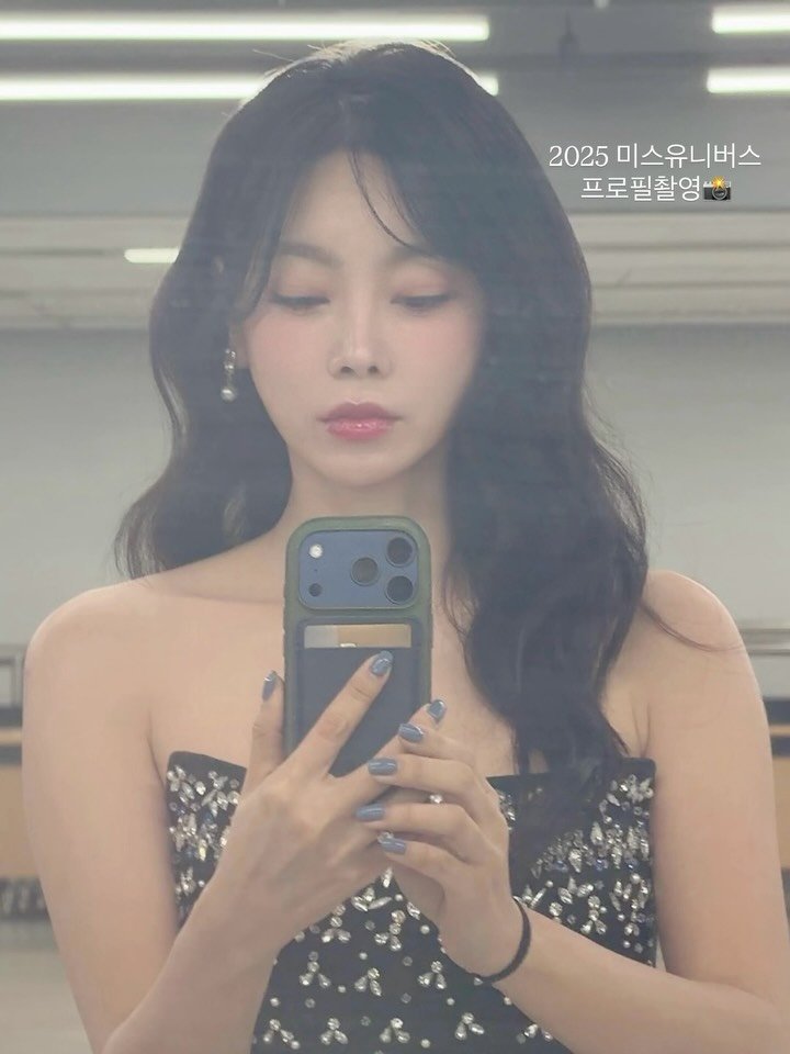 1evely1 게시물 이미지: 2025년 미스유니버스 7번 이수진입니다❤️
국민투표가 심사의 30%...