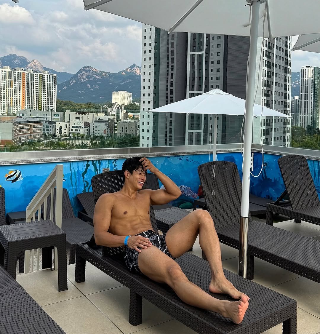 Photo by 김예현 on September 09, 2025. May be an image of 1 person, deck chair, pool, outdoors, cabana and text.
