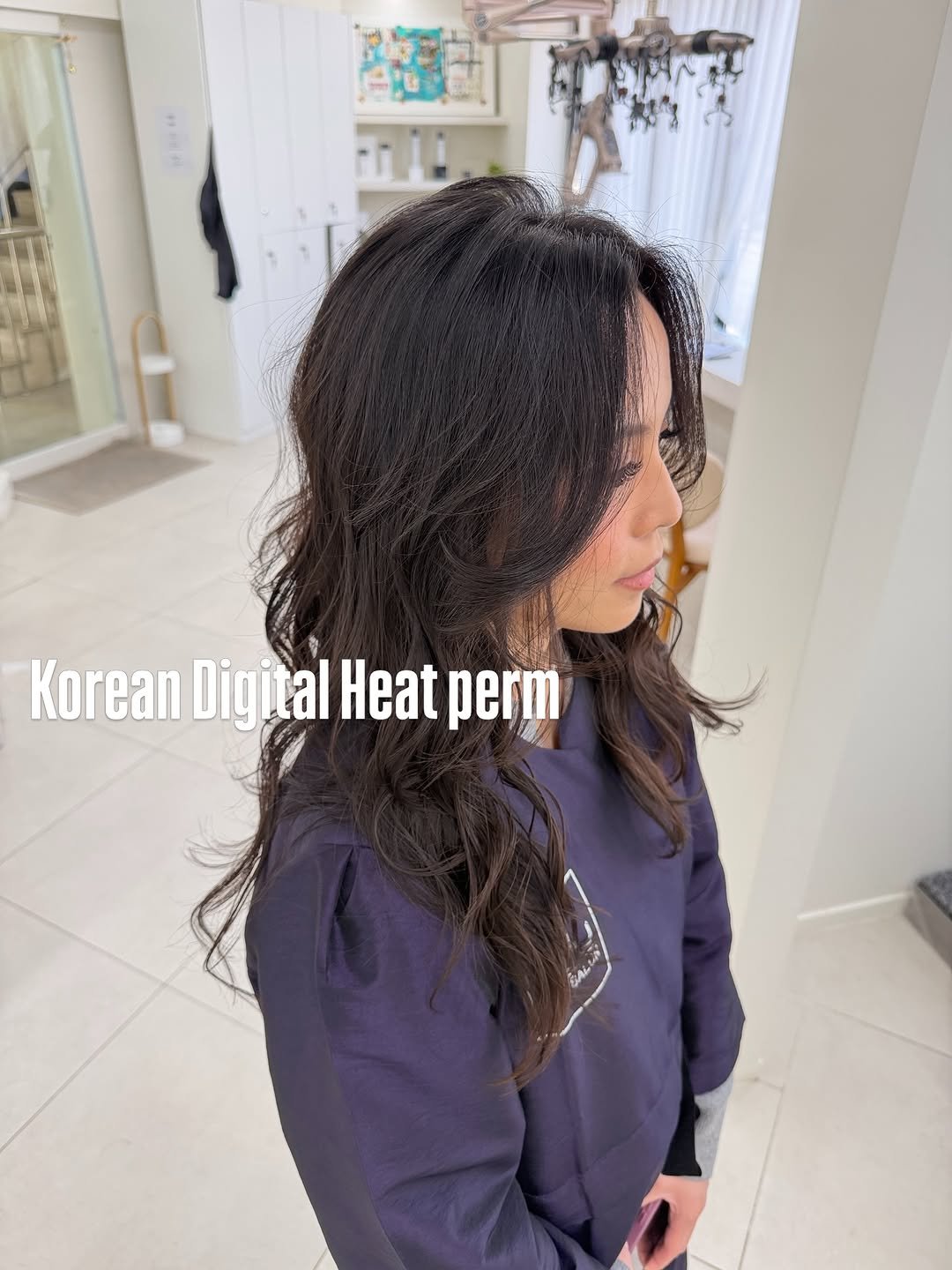 Photo by 상수역 홍대미용실 스물유  대장군 종순쌤( 전 @beau_mo_ ) - 발레아쥬, 퍼스널염색, 레이어드펌, 애드펌 on March 22, 2026. May be an image of one or more people, long hair and text that says 'noco Korean Digital Heat perm'.