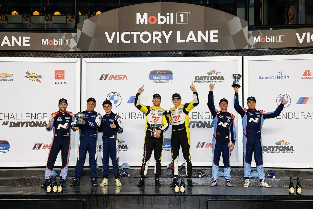 247 게시물 이미지: FRIGGIN 2ND PLACE AT DAYTONA!!! 🥈🏆