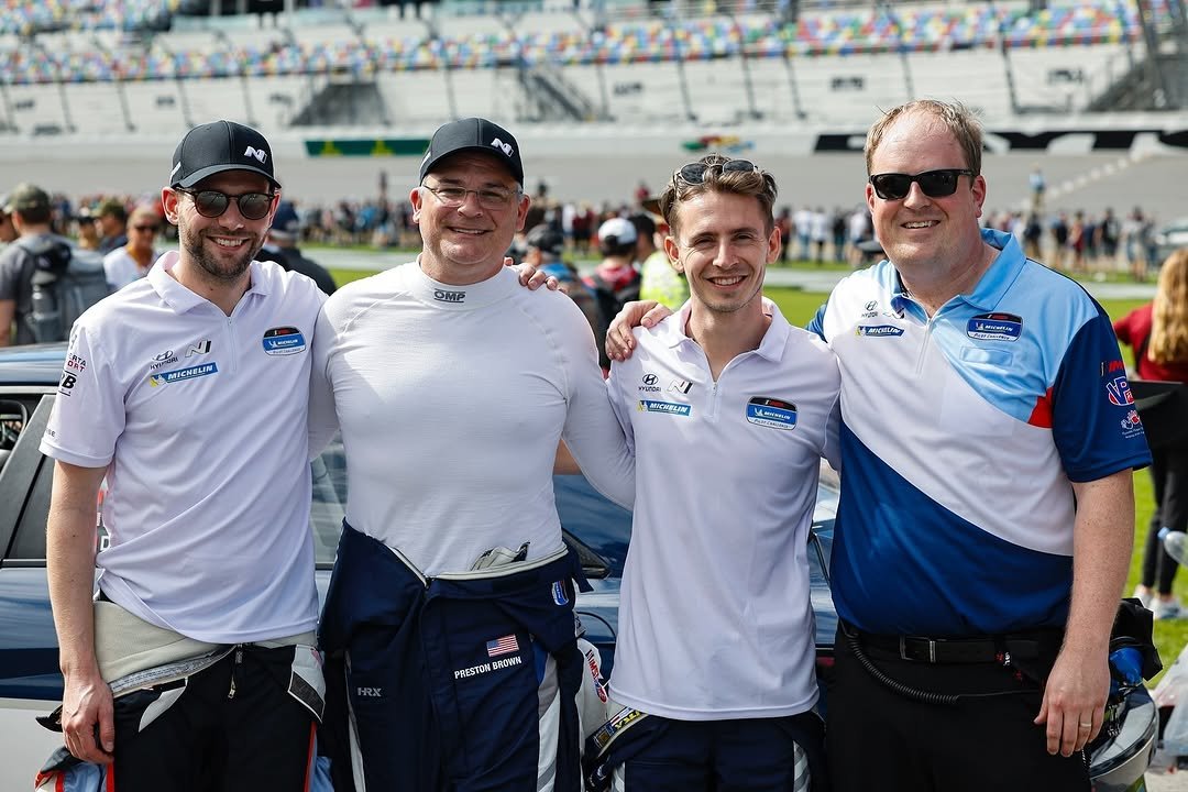 247 게시물 이미지: Best of luck to my friends in Sebring today! I...