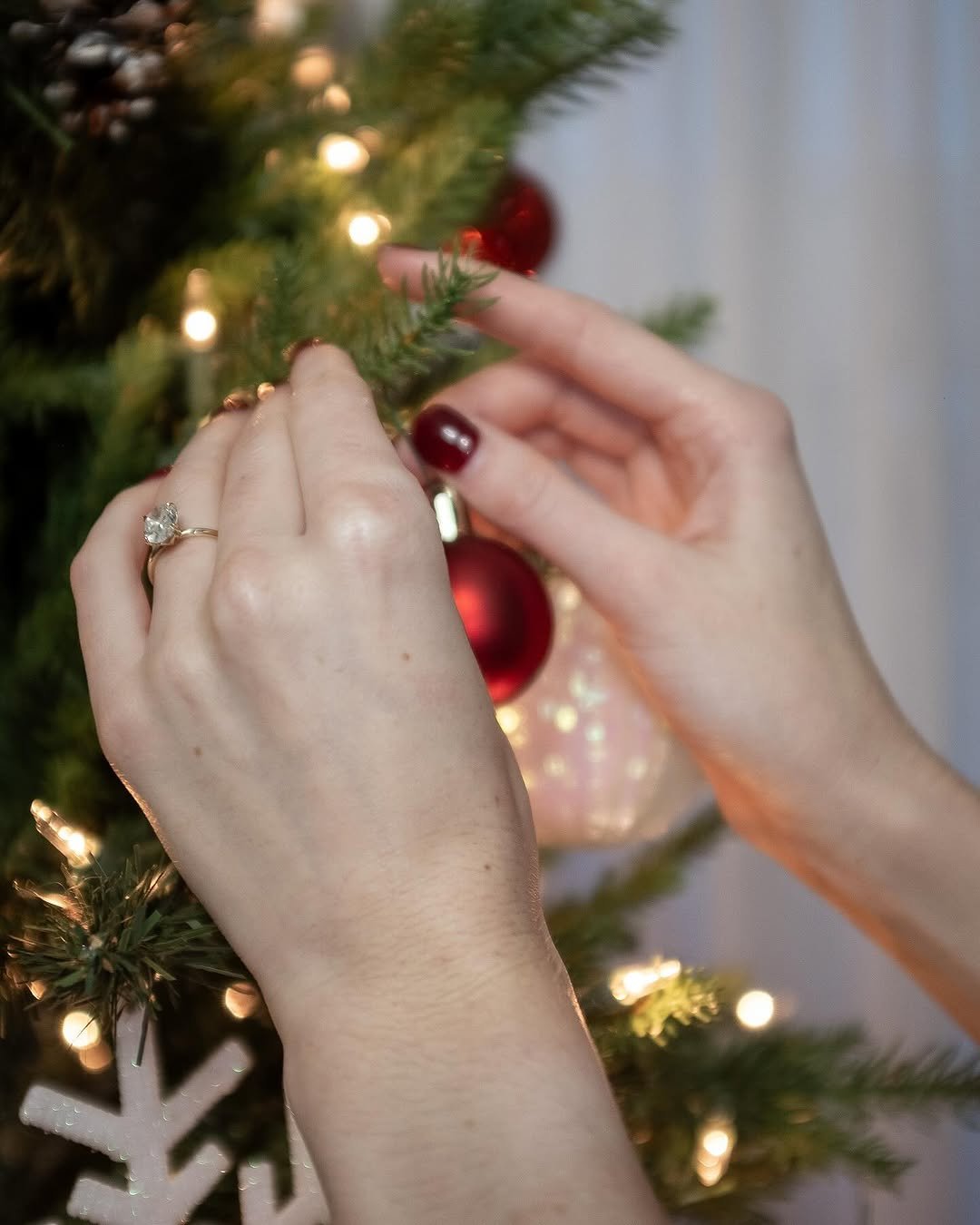 247 게시물 이미지: Best Christmas gift ever 💍💖