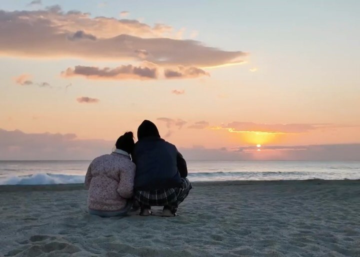 2byeolmii_ 게시물 이미지: 언제 떠도 해는 항시 이쁘긴 해🌅
시작이라는게 항시 그렇고 그래서 모든 날은 충분히...