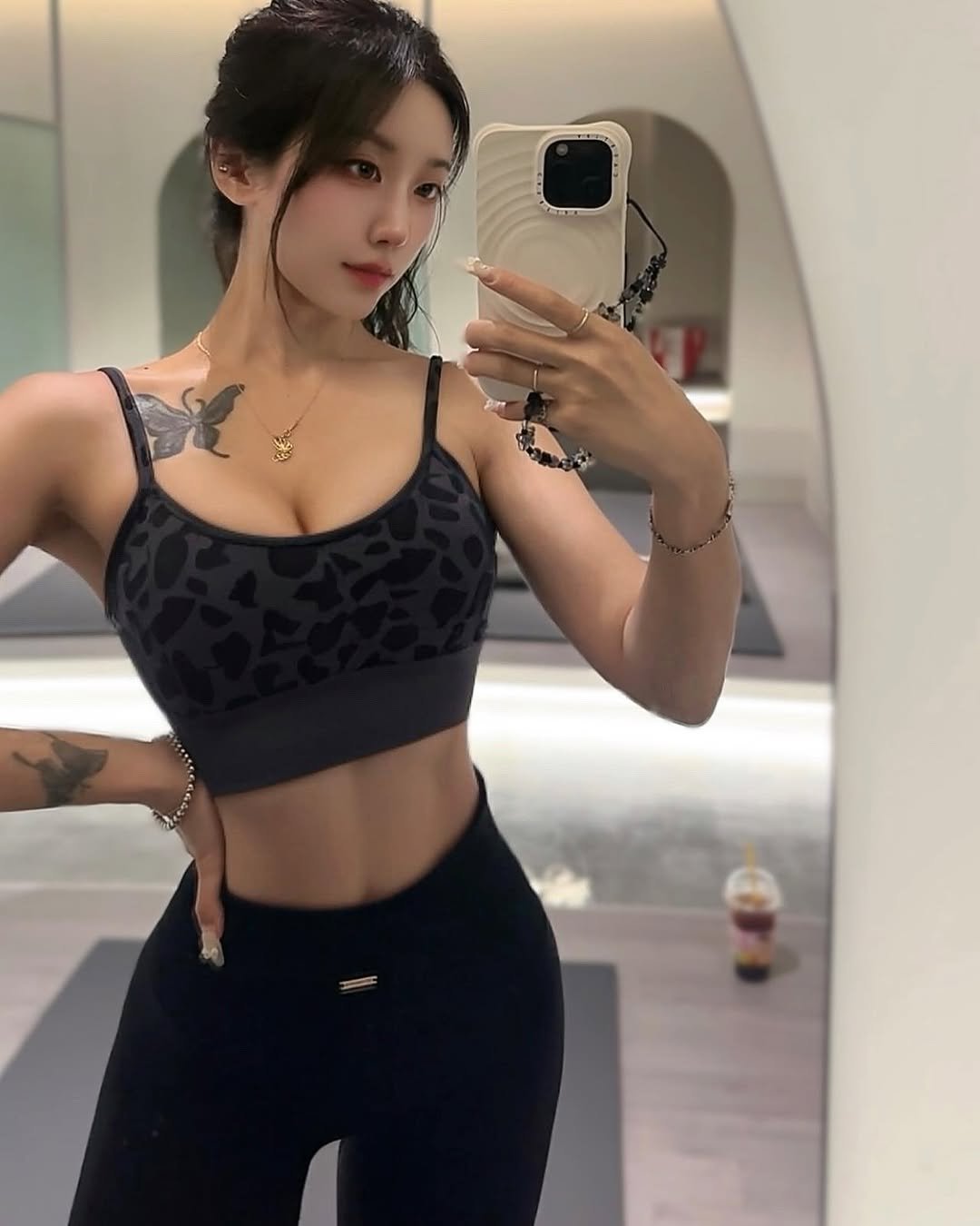 2garden_ 게시물 이미지: 다이어트 참 쉽죠?😉✌🏻
요 며칠 식단 좀 빡세게 했더니 -3kg~~~💚
람스 후에...