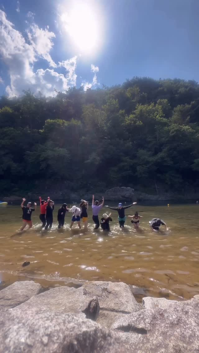 2one_mom 게시물 이미지: 완벽하진 않지만 행복했다🥰
무반주에 우리가 노래부르며🤣🤣
너무 즐거웠던...
