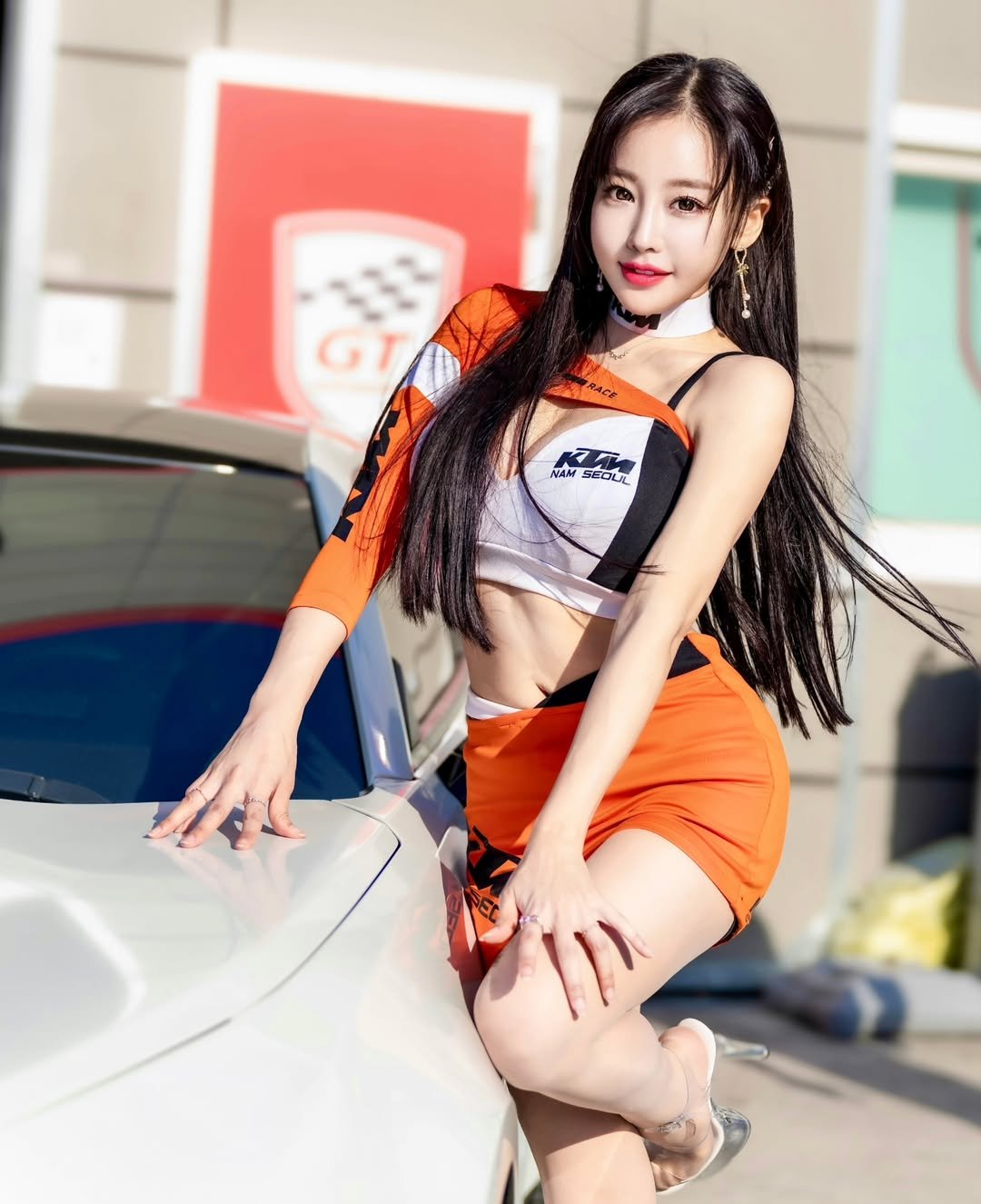 Photo by 이신비 정하얀 in 부산 with @funnyg.1004, and @narak_1207.