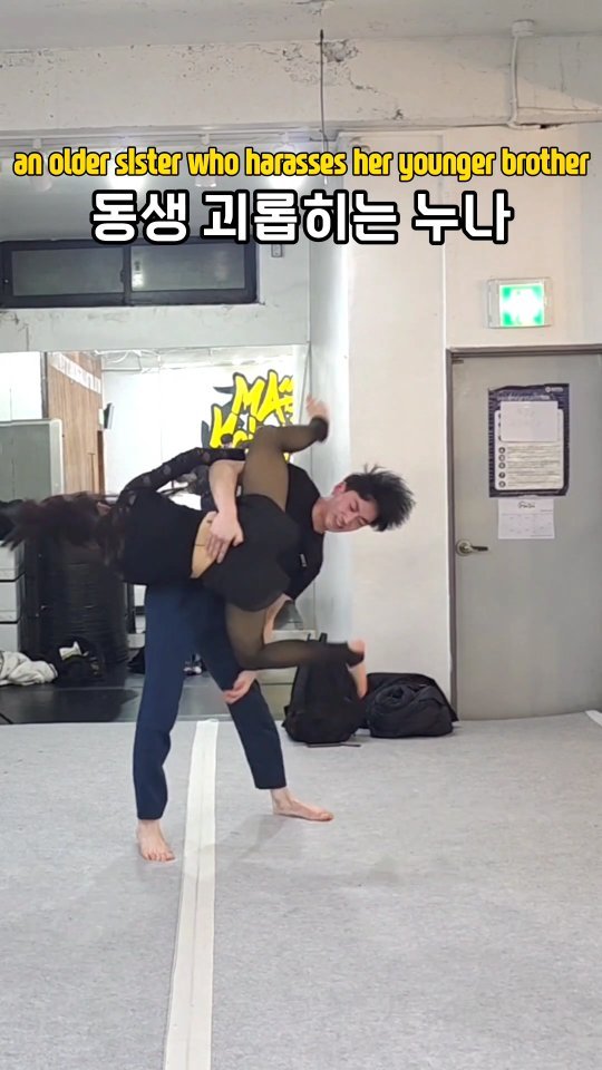 2sinbi 게시물 이미지: 눈나 wwe 보고 왔다! 2바퀴 쯤이야 껌이지!!

#운동스타그램 #운동녀 #운동녀...