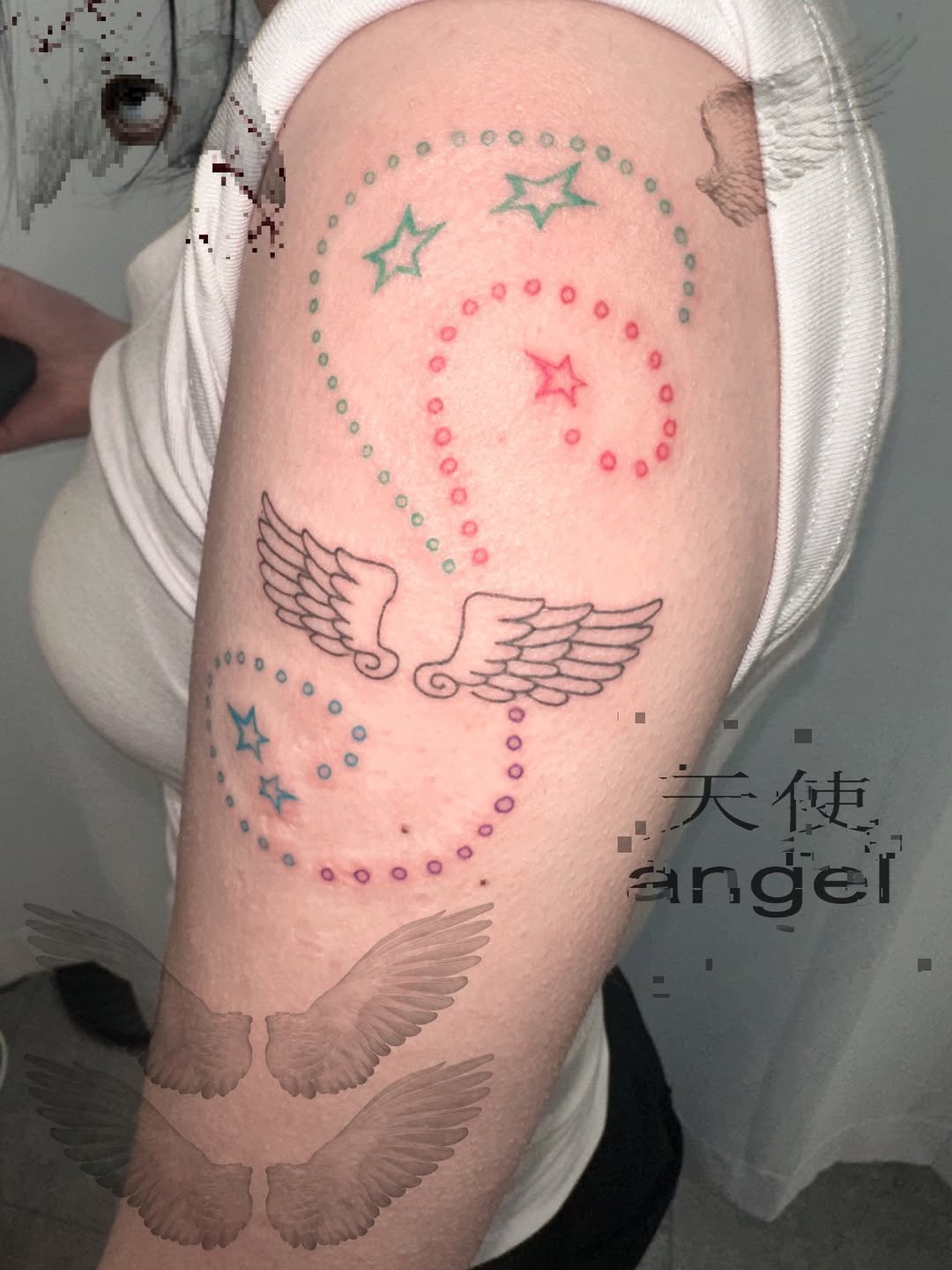 Photo by 이타투 * kitsch • オタク tattoo on February 28, 2026. May be an illustration of one or more people, henna, tattoo, eagle, sparrow and text.