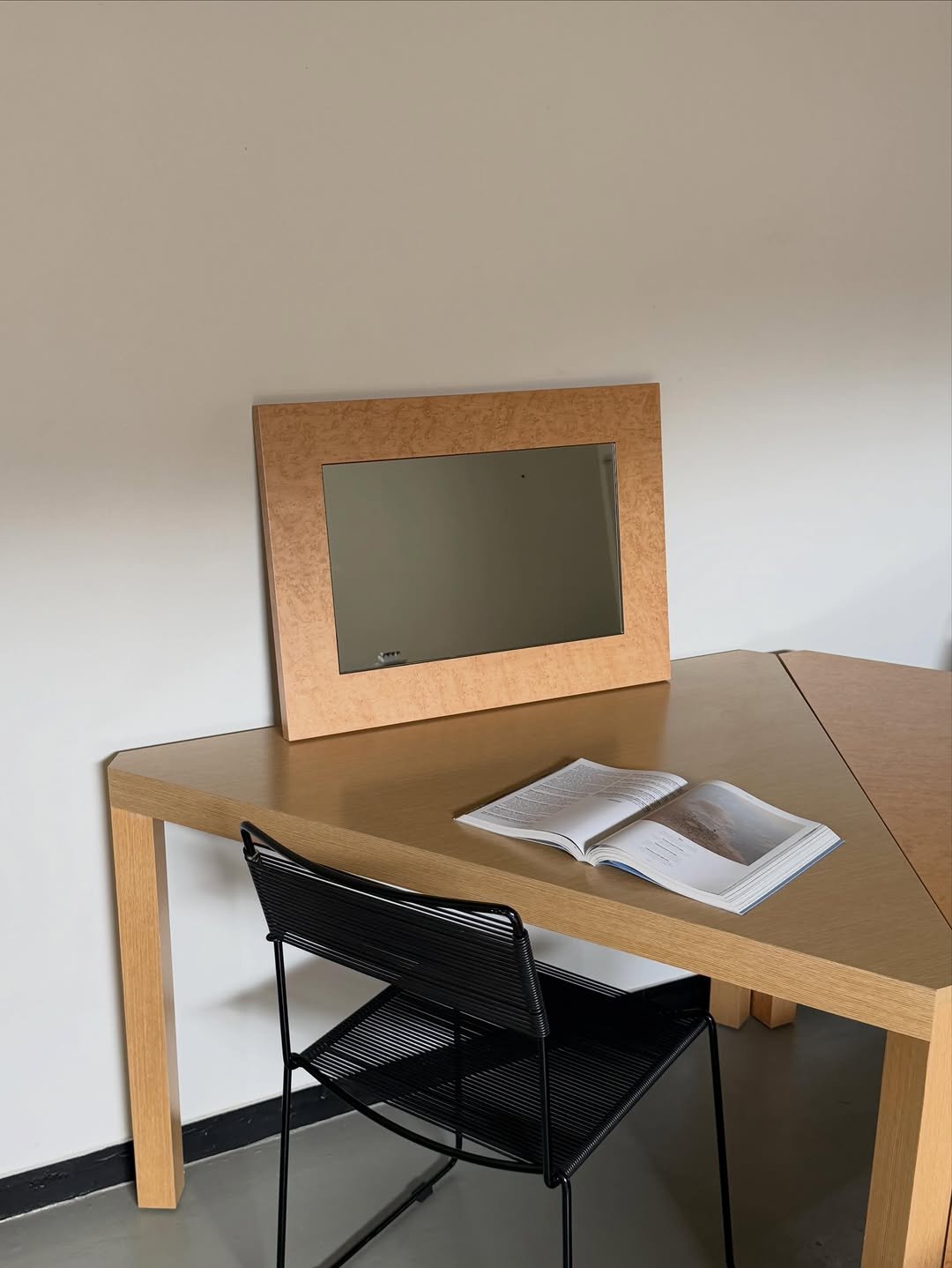 2uc_official 게시물 이미지: [Bird’s Eye Wood Mirror Collection Update]

많은...