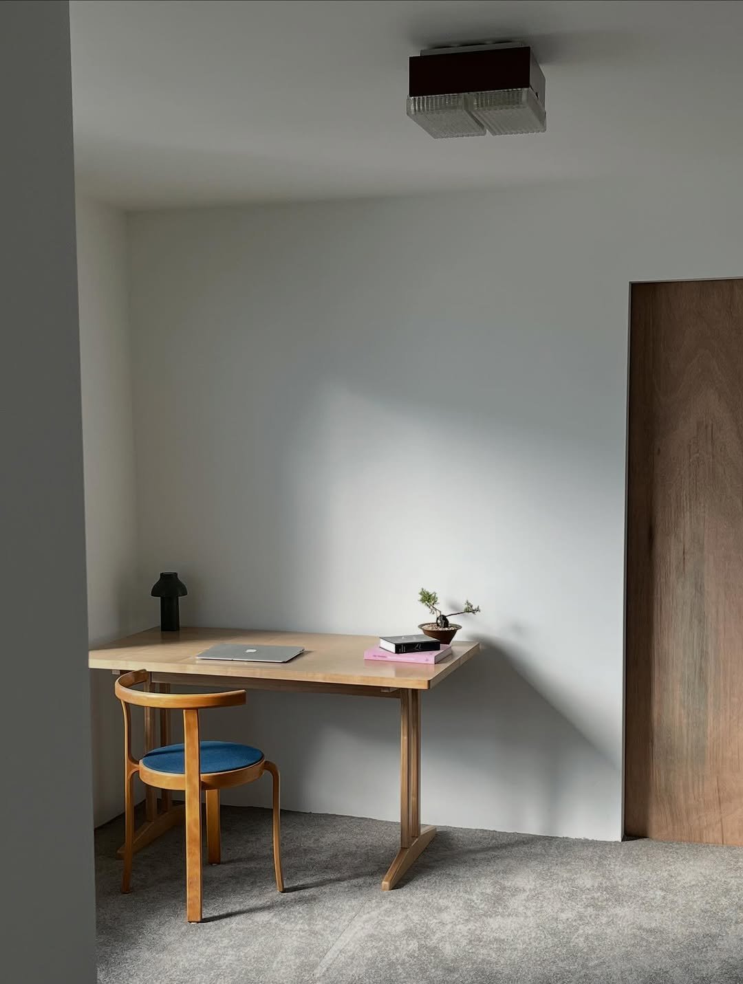 Photo by 2UC inc. on October 08, 2025. May be an image of desk, bureau, indoors and text.