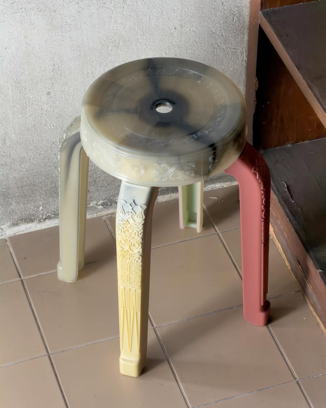 Photo by 2UC inc. on December 19, 2025. May be an image of footstool, step stool and text.