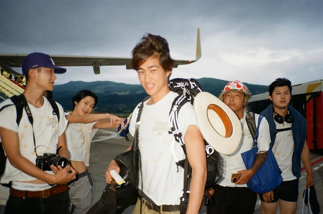 Photo shared by 홍태준 TaeJun on August 10, 2025 tagging @limangel, @sehanism, @nachodayrecipes, and @alcoholshwan. May be an image of 5 people, bangs, hat, top and text.