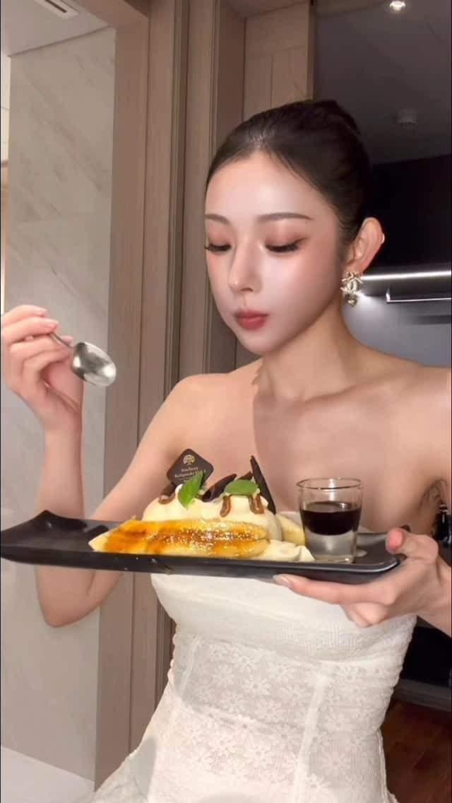 3eunji__ 게시물 이미지: 맛있으면 끄덕여 🙂↕️🙂↕️