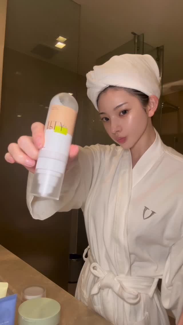 3eunji__ 게시물 이미지: @litydaum #데일리케어루틴
수입 명품 S사 발효 화장품에도
꿀리지 않는...