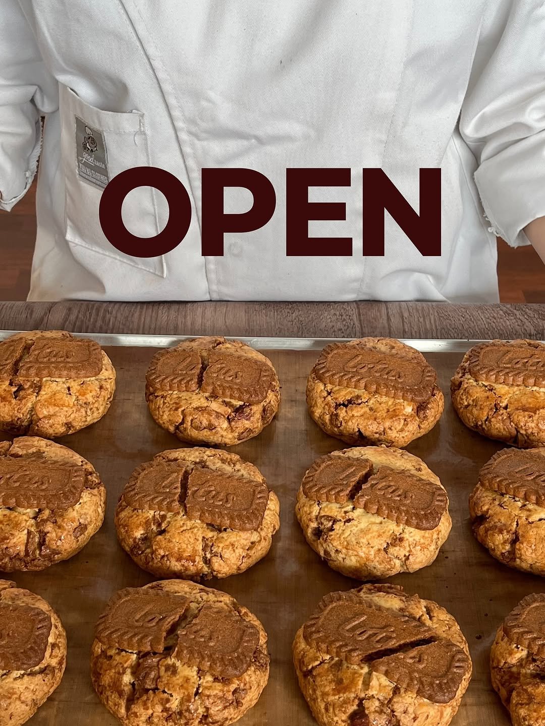 Photo by 트리플스위츠 | 프리미엄 베이킹클래스 on November 05, 2025. May be an image of tart, turnover, biscuit, cookie, scone and text.