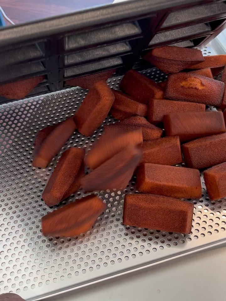 3x_sweets 게시물 이미지: #구매인증이벤트
트리플스위츠 오픈 초기부터 함께했던 휘낭시에
스콘이 너무 많은...