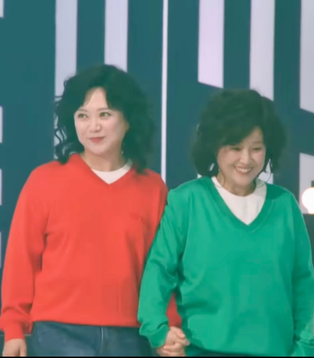 Photo by KimSook 김숙 on October 06, 2025. May be an image of 2 people, bangs, top, turtleneck and text.