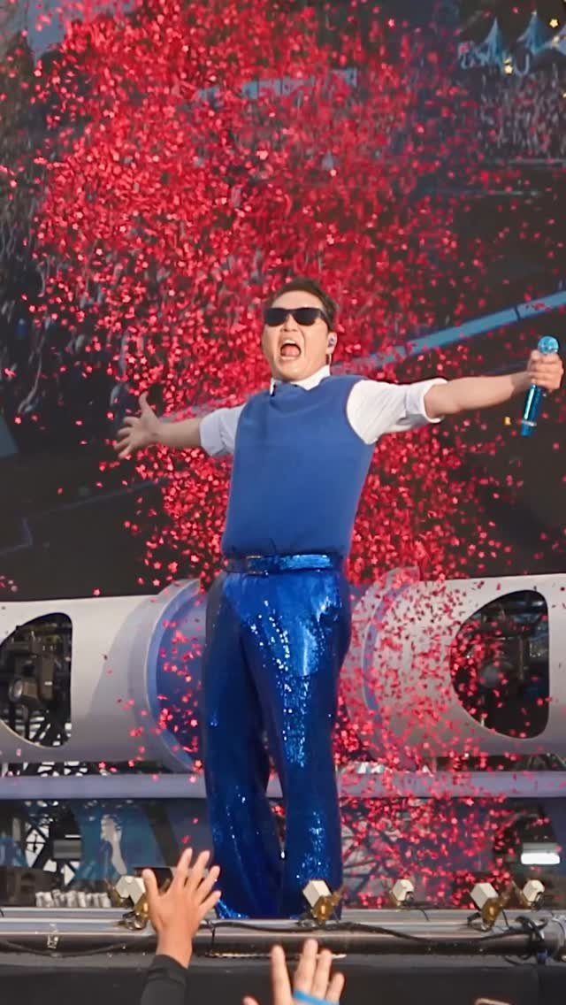 42psy42 게시물 이미지: 전 목소리가 쇳소리로 일곱음이 나네요 😊
한 문장을 말하면 음소거로 가다가...