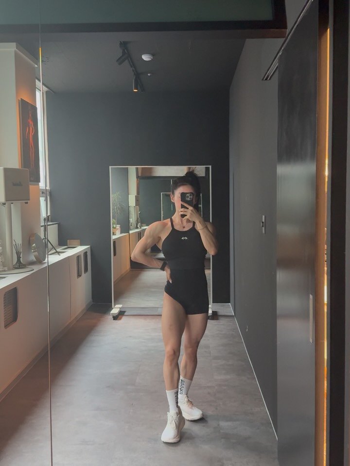 45gym__minhee 게시물 이미지: 🖤
즐겁게 행복하게 오래오래,
.
.
#45GYM #범계역피티 #범계여성전용헬스...
