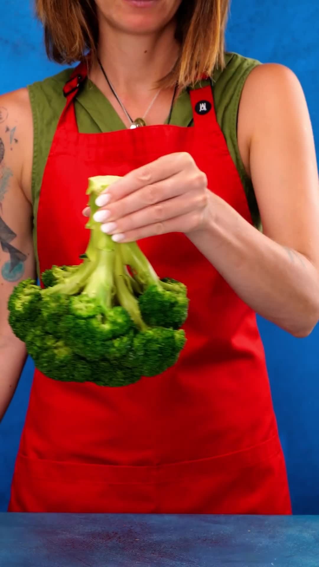 5.min.green 게시물 이미지: Smart ways to cut fruits and veggies! 🥦 😉...