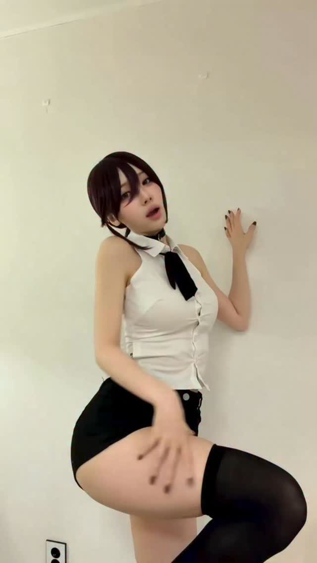 59.5994 게시물 이미지: #레제코스프레 화장하구 준비하는거 한번 찍어봐떠영✌🏻
싱크로율 몇프로인가요오….❓