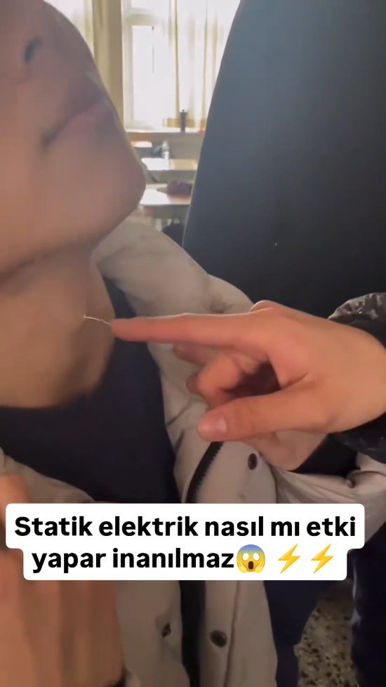 60saniyedebilimm 게시물 이미지: Hiç karanlıkta iki parmağını birbirine...