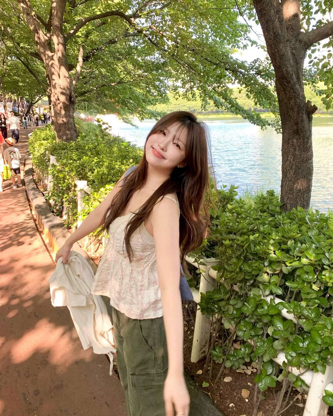 610_nana 게시물 이미지: #협찬
평화로운 주말이 너무 좋다아..🤍
.
.
샵사이다에서 코디했어요! 샵사이다...