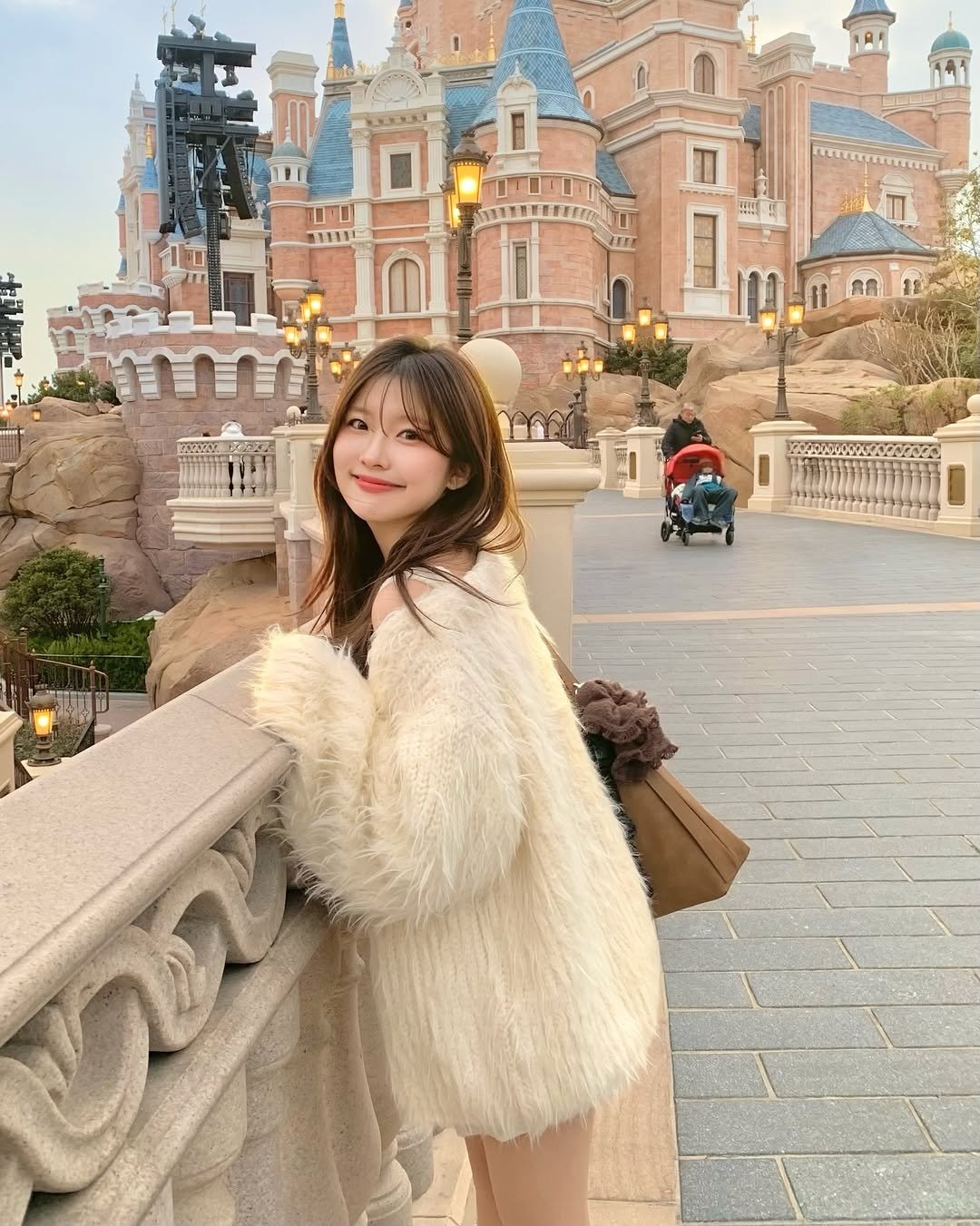 Photo by 나히 on February 03, 2026. May be an image of castle and text.